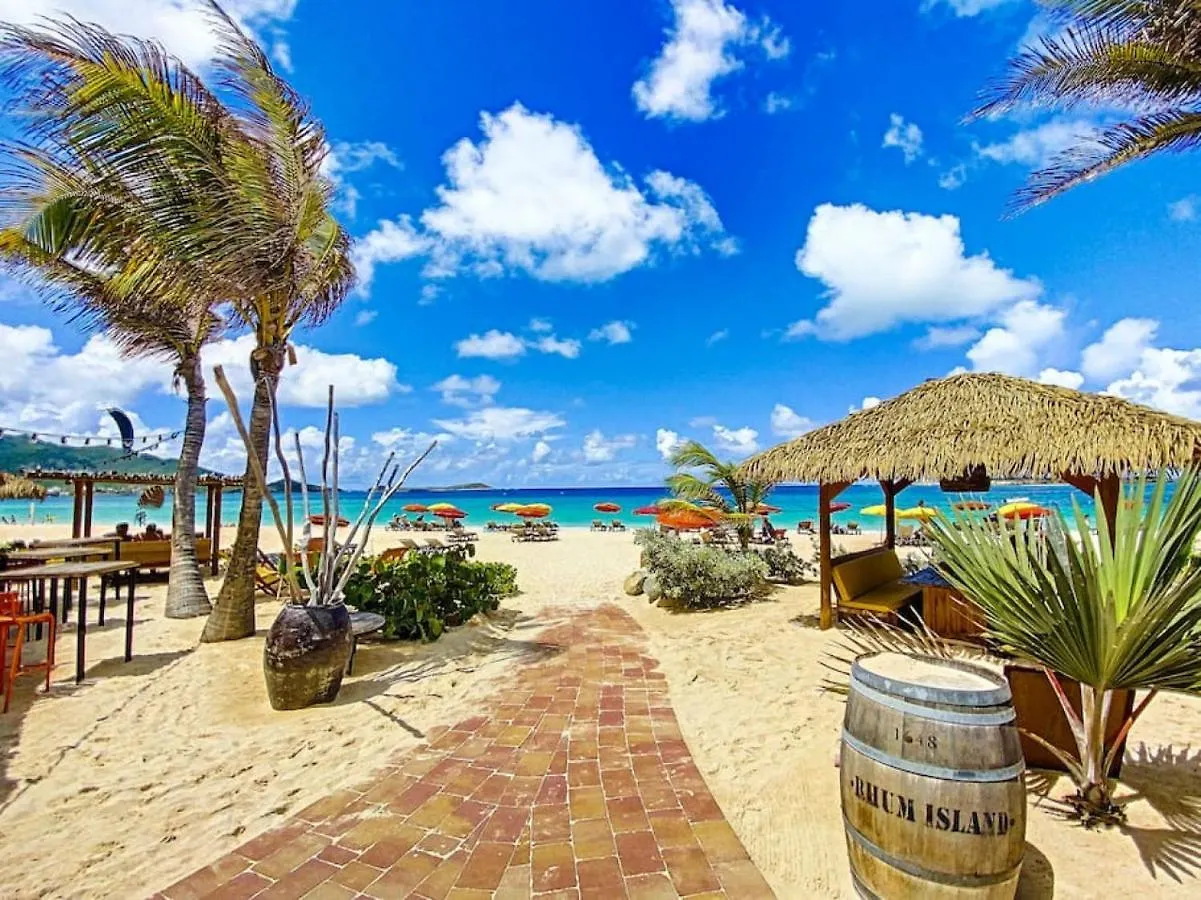 Villa West Indies, Spectacular Sea View, Inside Orient Bay Resort, Private Pool