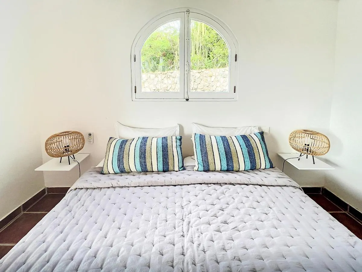 Villa West Indies, Spectacular Sea View, Inside Orient Bay Resort, Private Pool